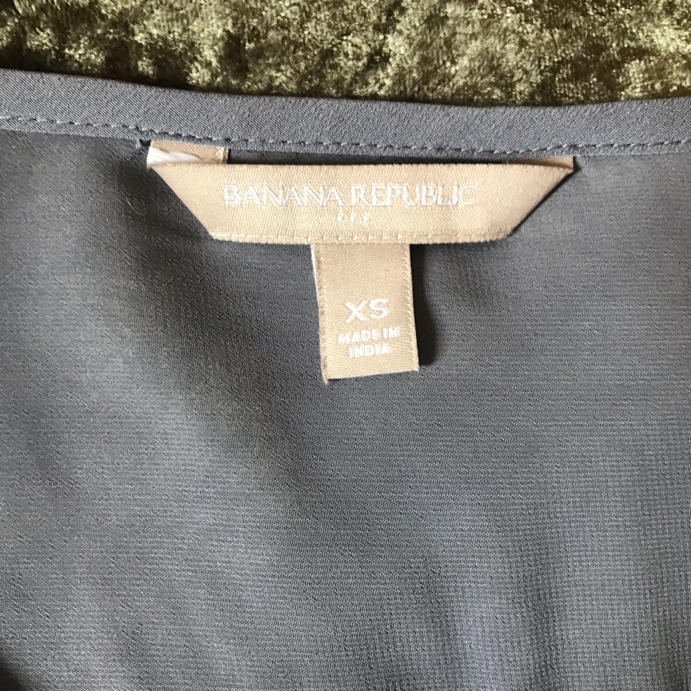 Banana Republic long-sleeved blouse - Picture 5 of 5